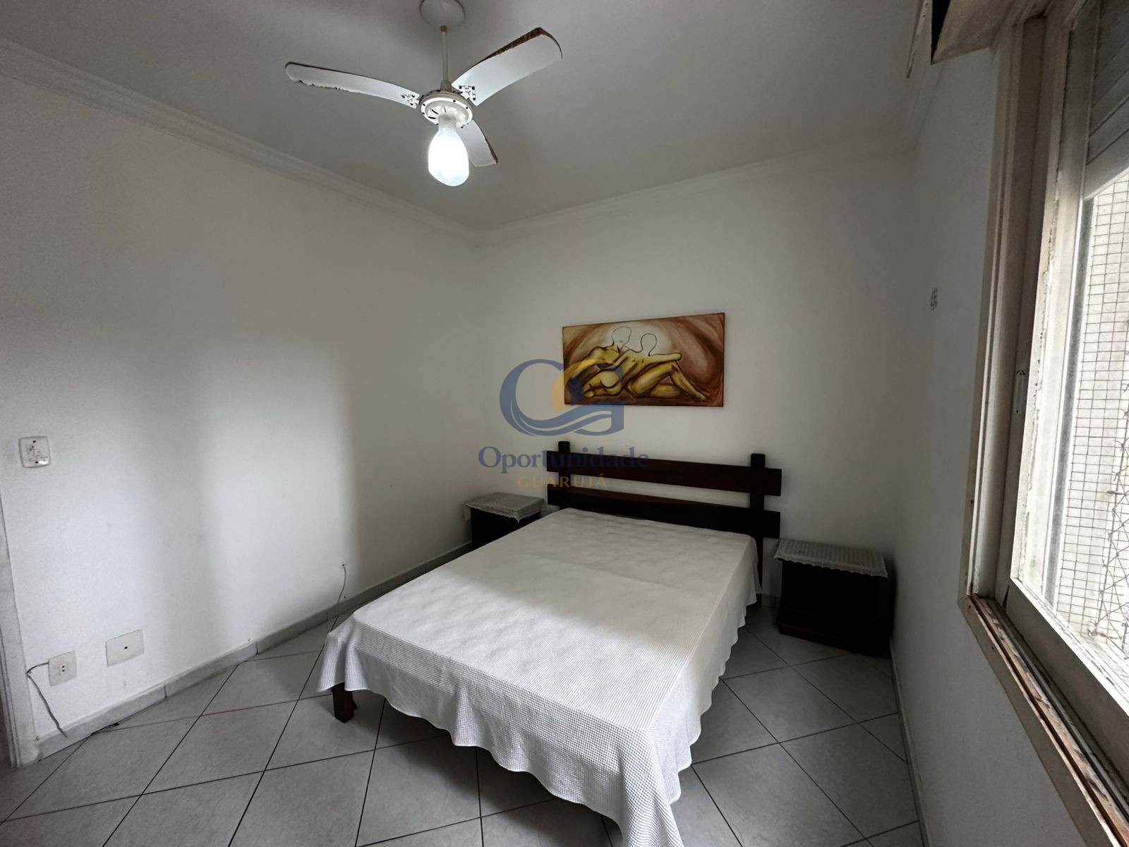 Apartamento na Praia das Pitangueiras, Guarujá - SP