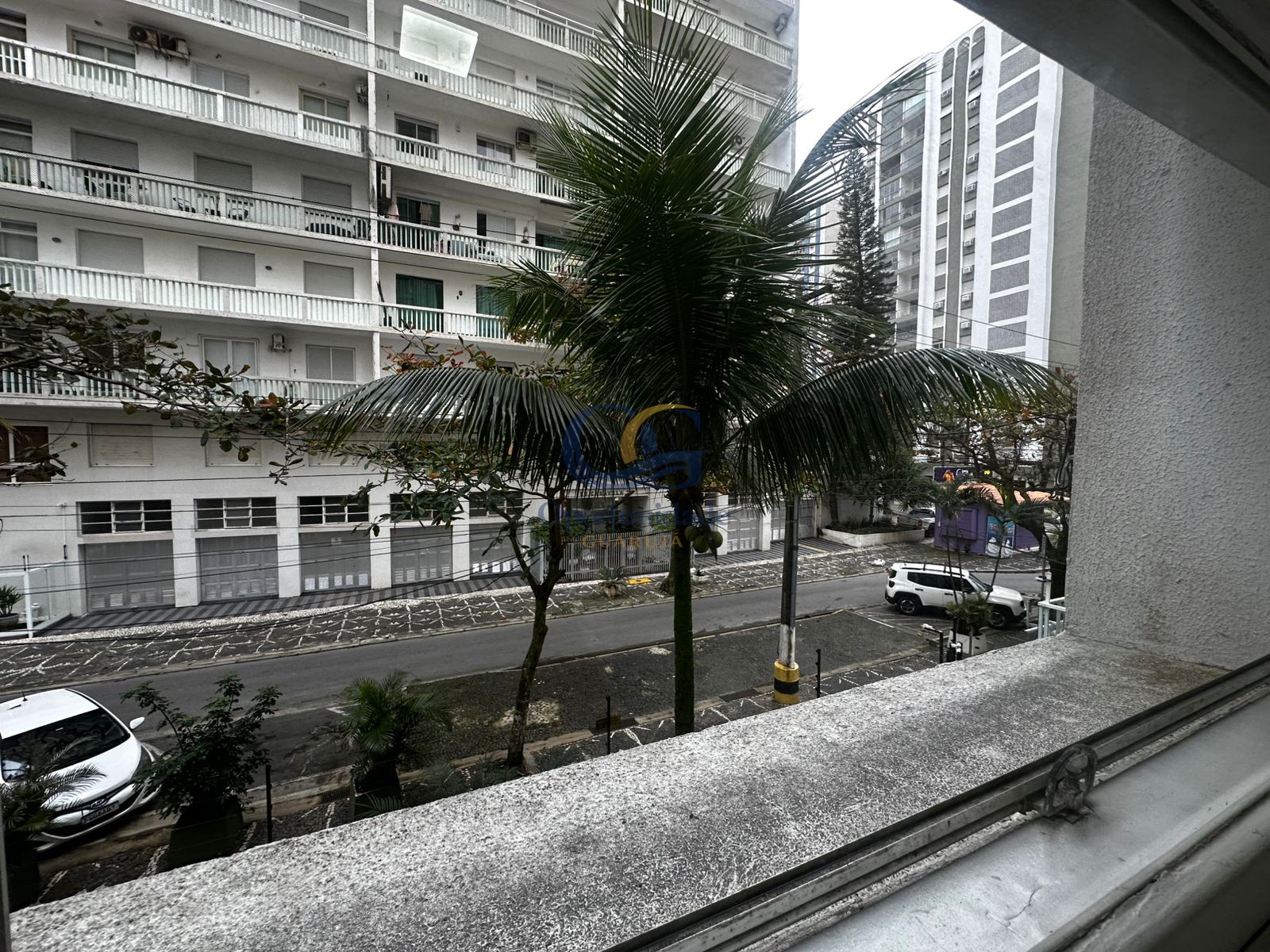 Apartamento na Praia das Pitangueiras, Guarujá - SP