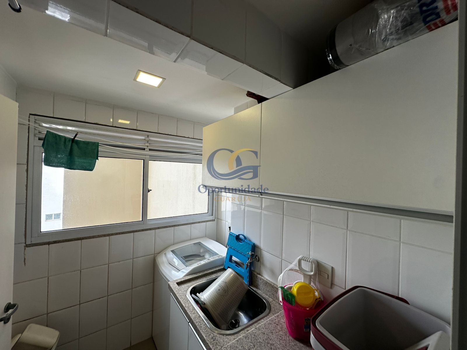 Apartamento Frente ao Mar, Praia das Astúria, Guarujá - SP