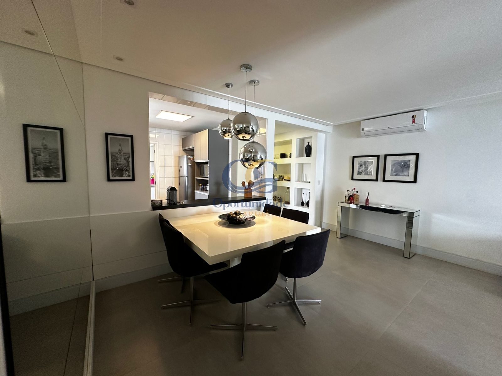 Apartamento Frente ao Mar, Praia das Astúria, Guarujá - SP