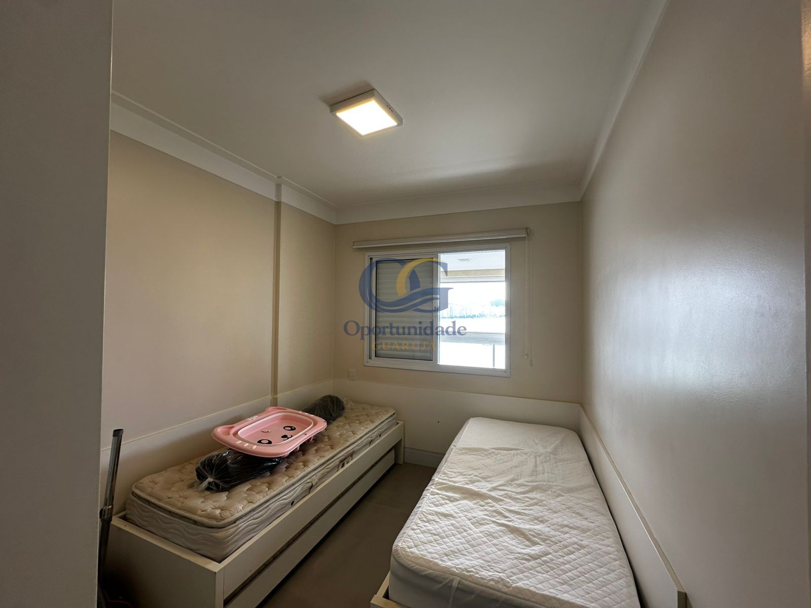 Apartamento Frente ao Mar, Praia das Astúria, Guarujá - SP