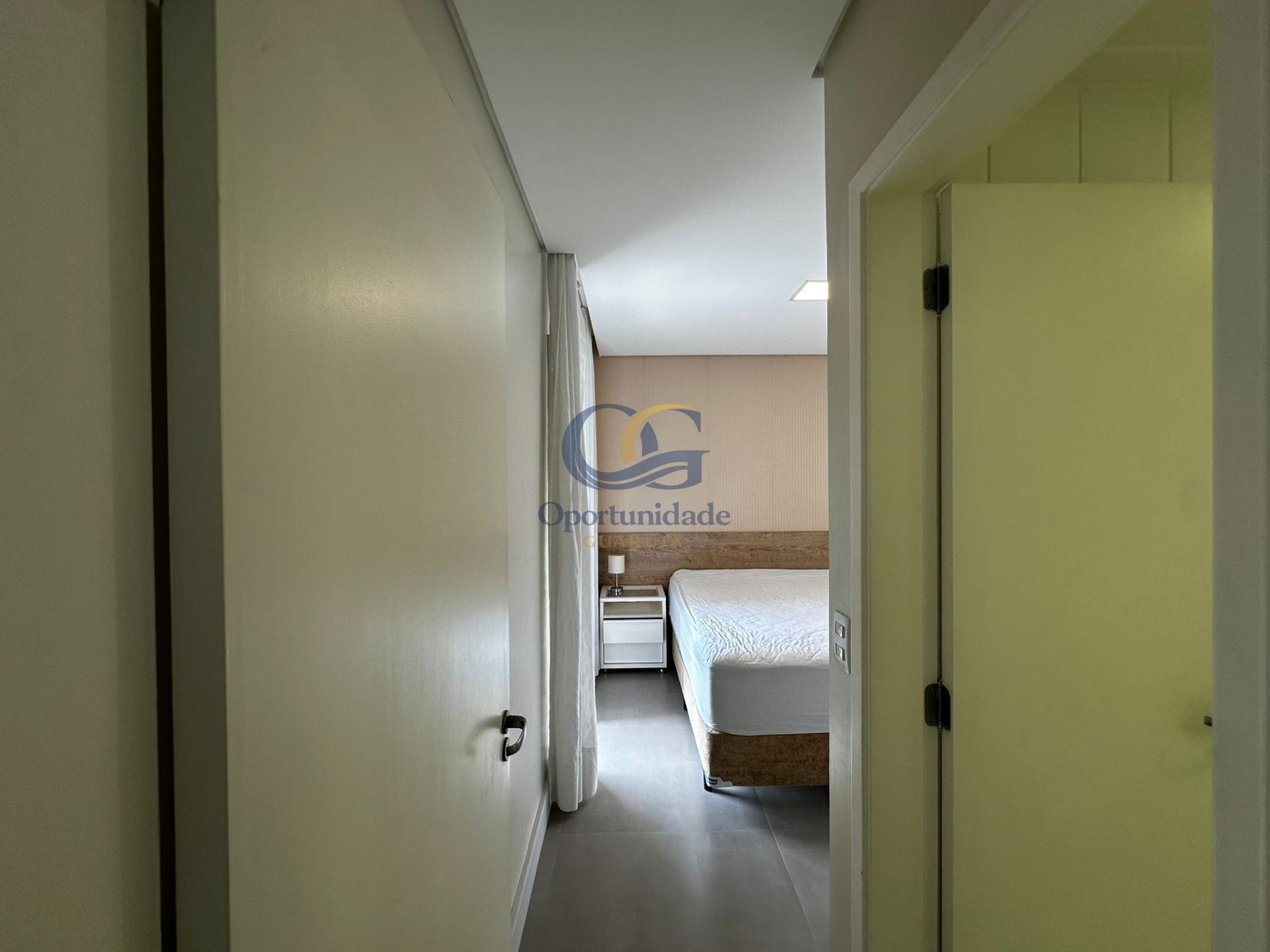 Apartamento Frente ao Mar, Praia das Astúria, Guarujá - SP