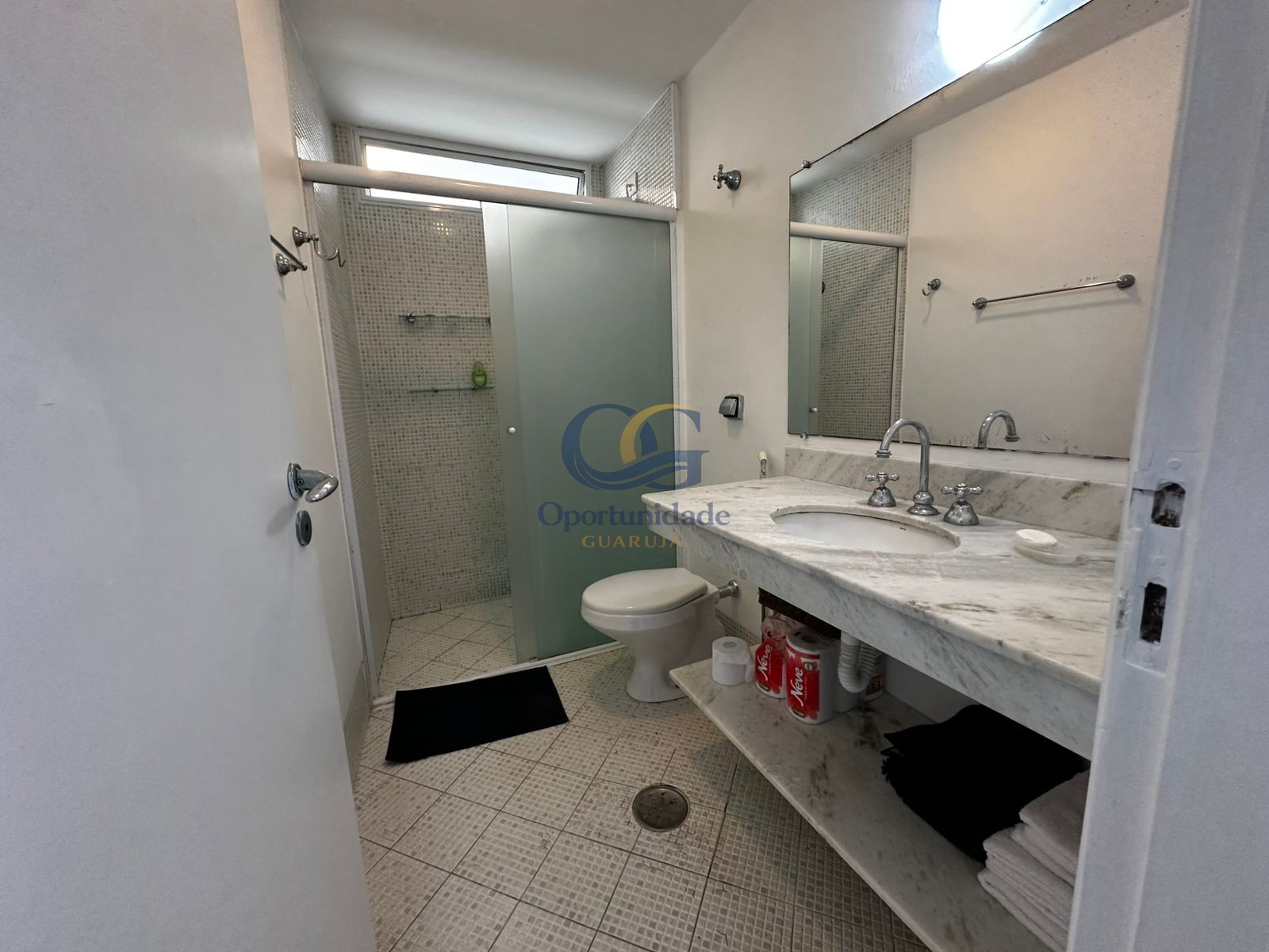 Apartamento Frente ao Mar nas Pitangueiras, Guarujá - SP