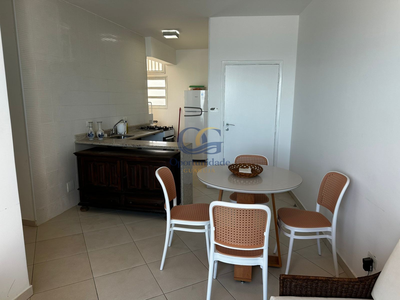 Apartamento Frente ao Mar nas Pitangueiras, Guarujá - SP