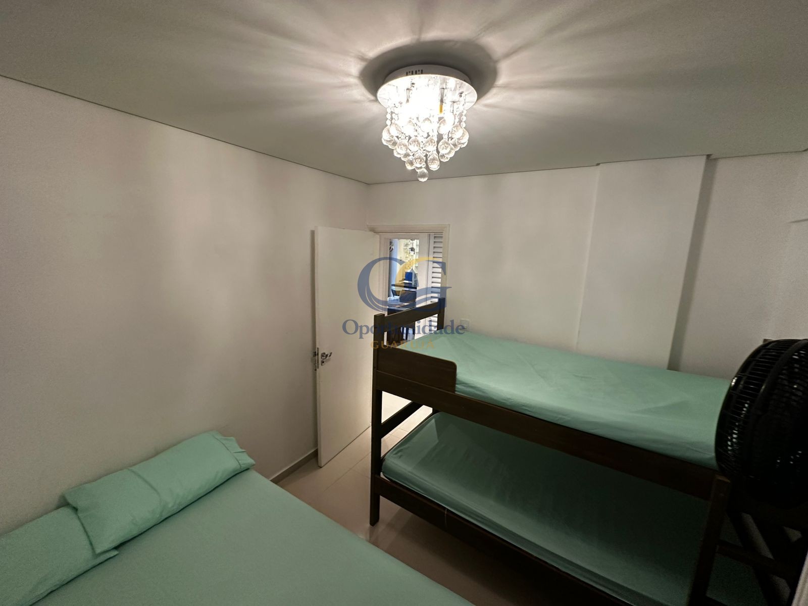 Apartamento na Praia das Astúrias, Guarujá - SP