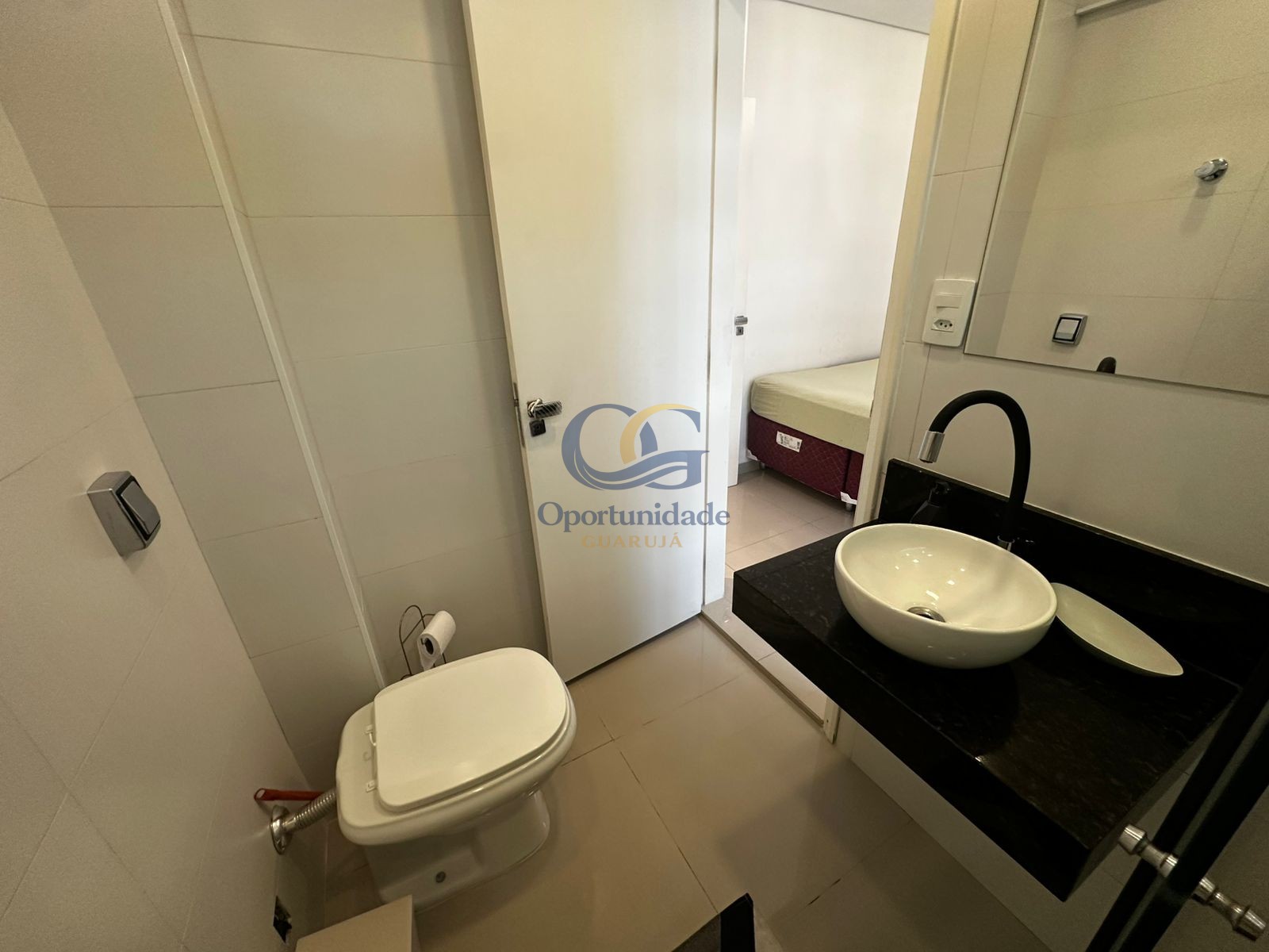 Apartamento na Praia das Astúrias, Guarujá - SP
