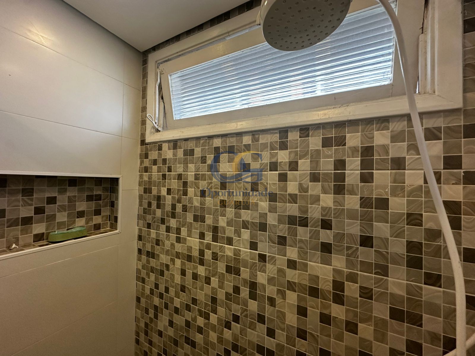 Apartamento na Praia das Astúrias, Guarujá - SP