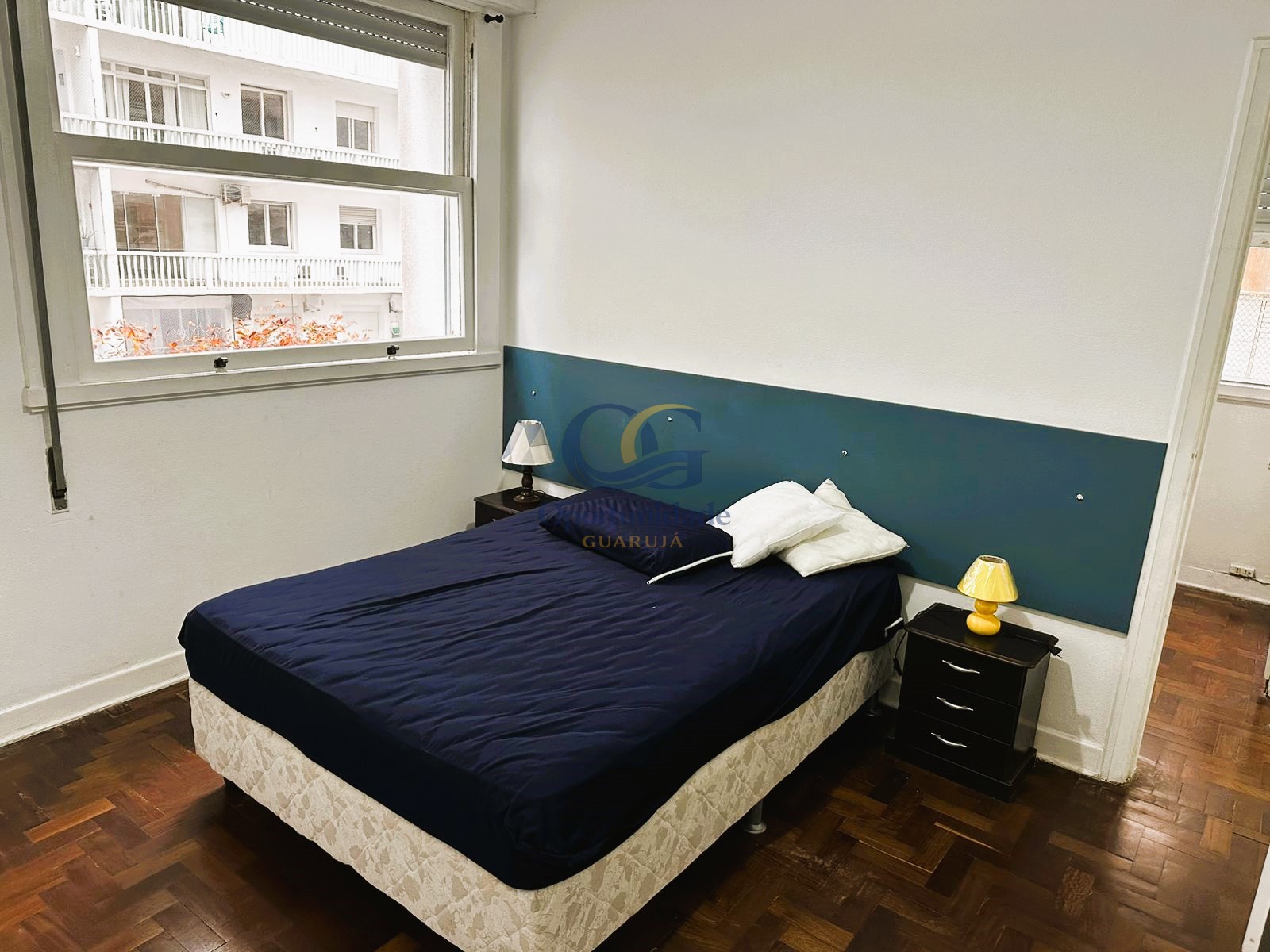 Apartamento na Praia das Pitangueiras, Guarujá - SP