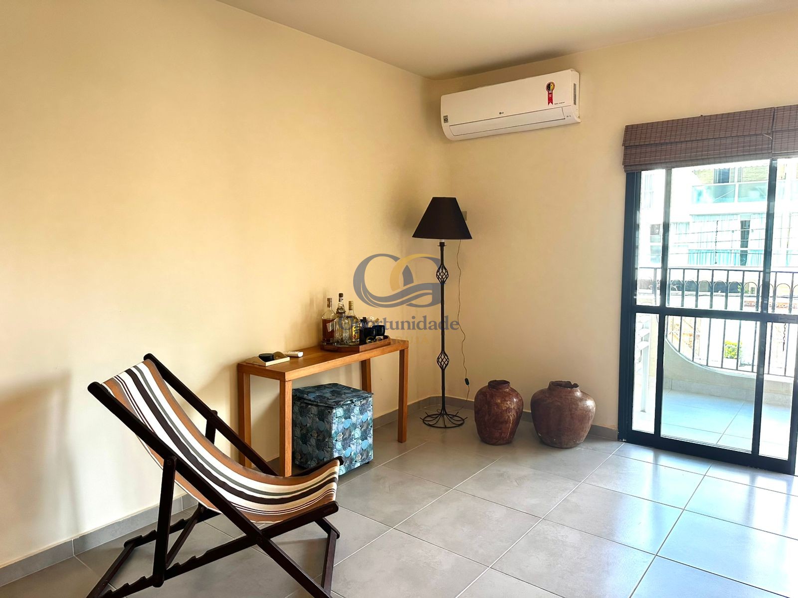 Apartamento na Praia da Enseada, Guarujá - SP