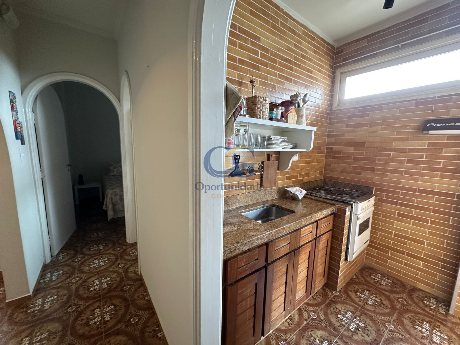 Apartamento na Praia das Pitangueiras, Guarujá - SP