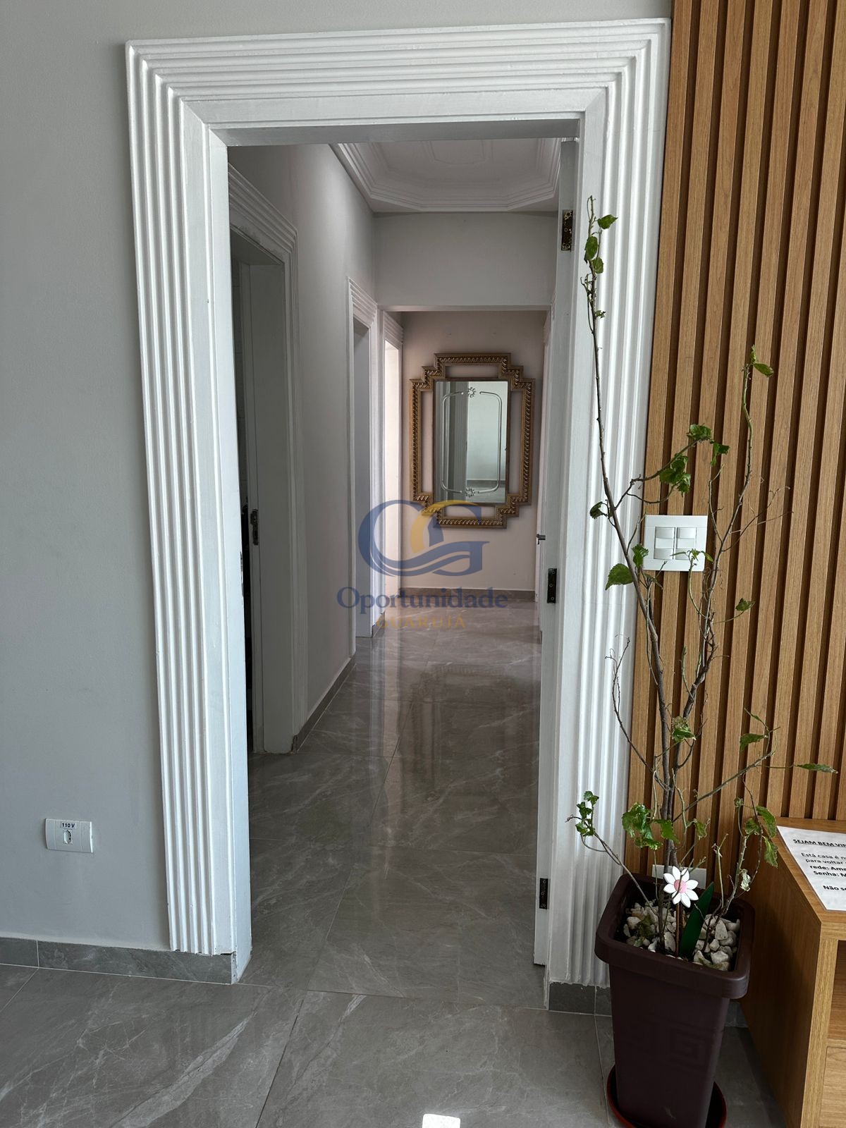 Apartamento Frente ao Mar nas Pitangueiras, Guarujá - SP