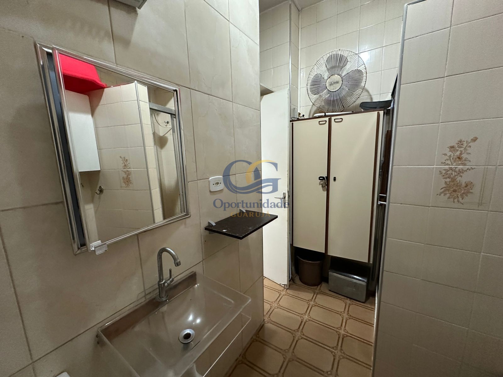 Apartamento na Praia das Astúrias, Guarujá - SP
