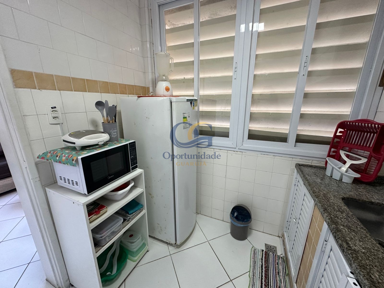 Apartamento na Praia das Pitangueiras, Guarujá - SP