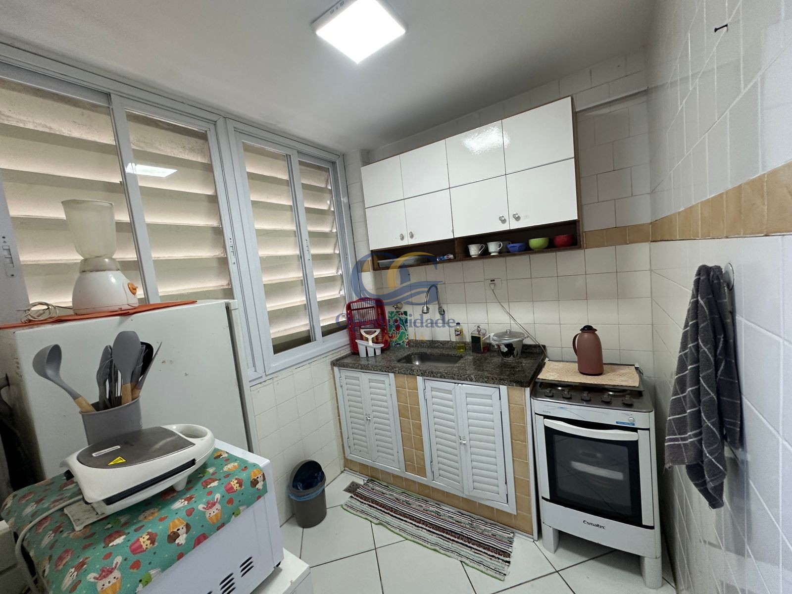 Apartamento na Praia das Pitangueiras, Guarujá - SP