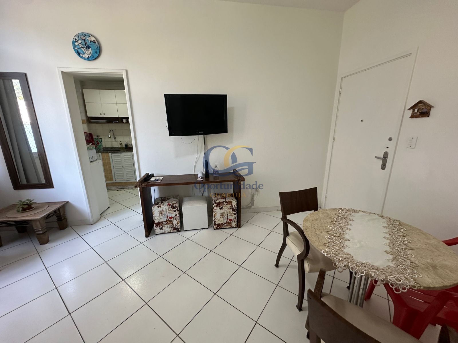 Apartamento na Praia das Pitangueiras, Guarujá - SP