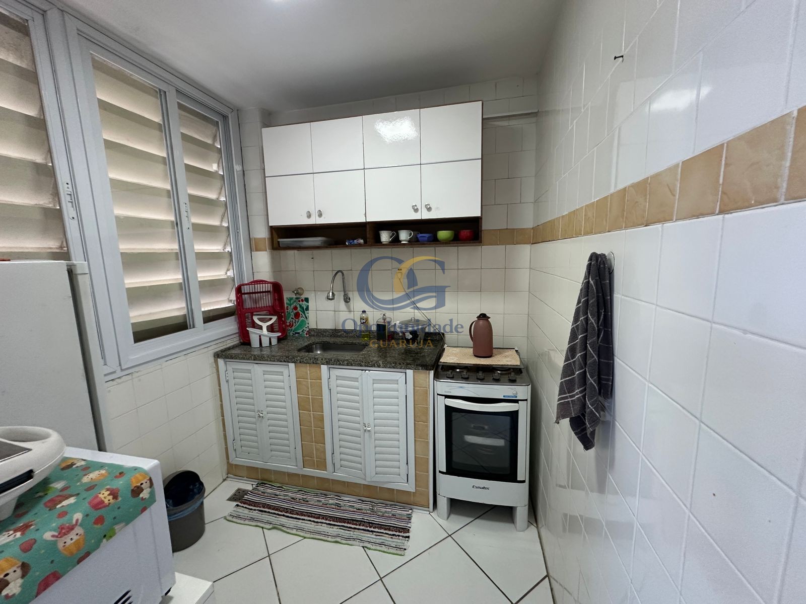 Apartamento na Praia das Pitangueiras, Guarujá - SP