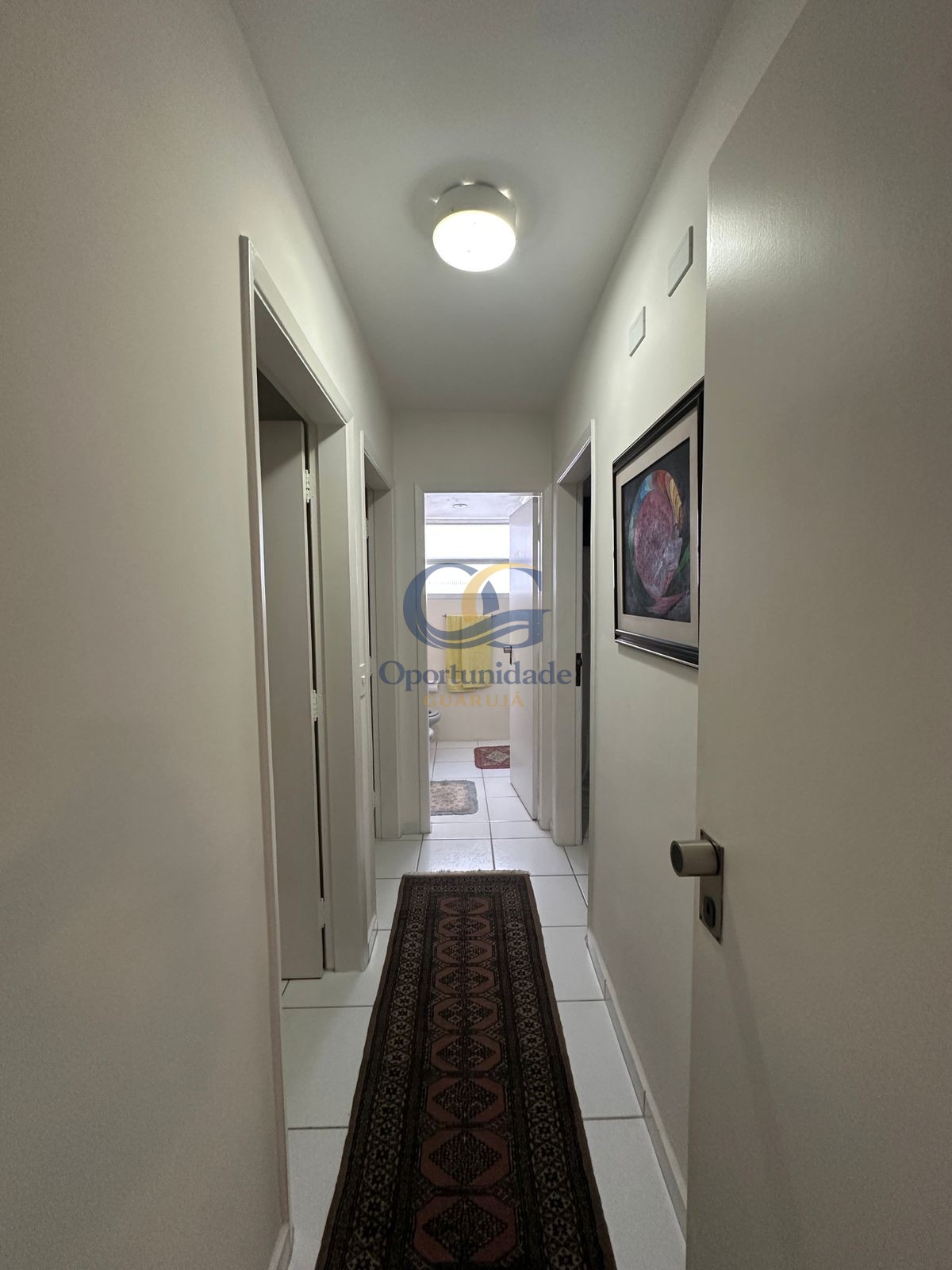 Apartamento na Praia das Pitangueiras, Guarujá - SP