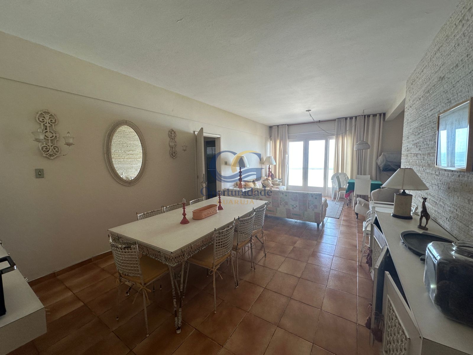 Apartamento Frente ao Mar nas Pitangueiras, Guarujá - SP