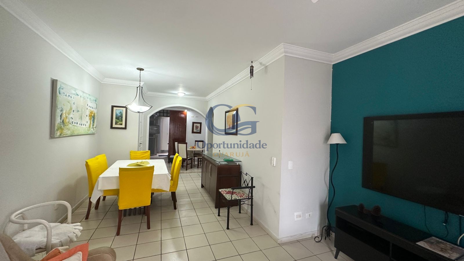Apartamento na Praia das Pitangueiras, Guarujá - SP