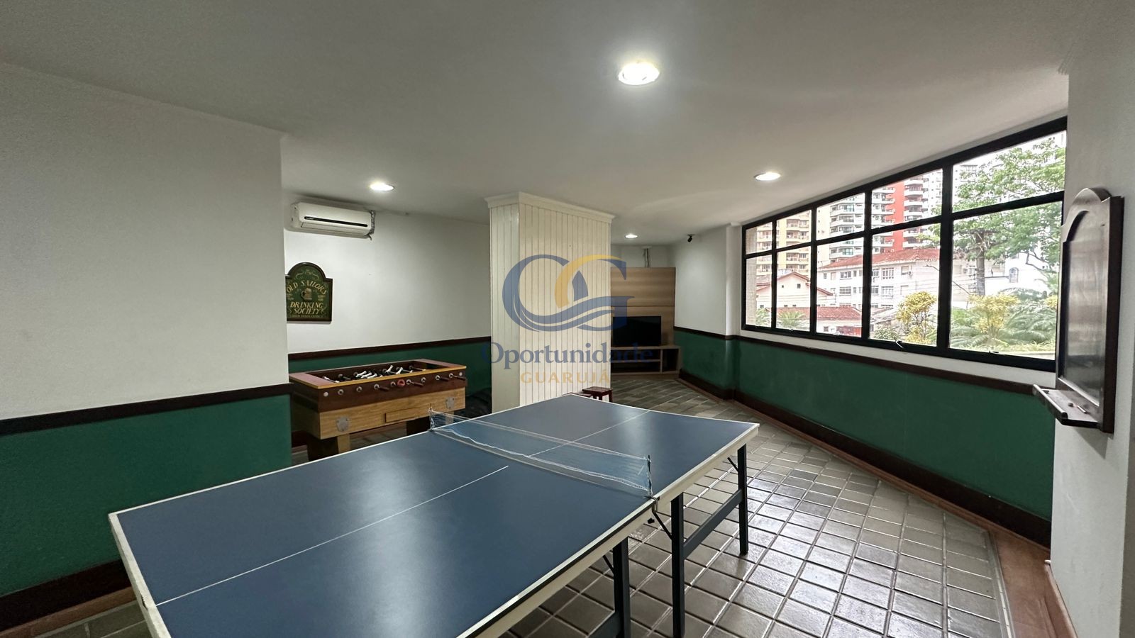 Apartamento na Praia das Pitangueiras, Guarujá - SP