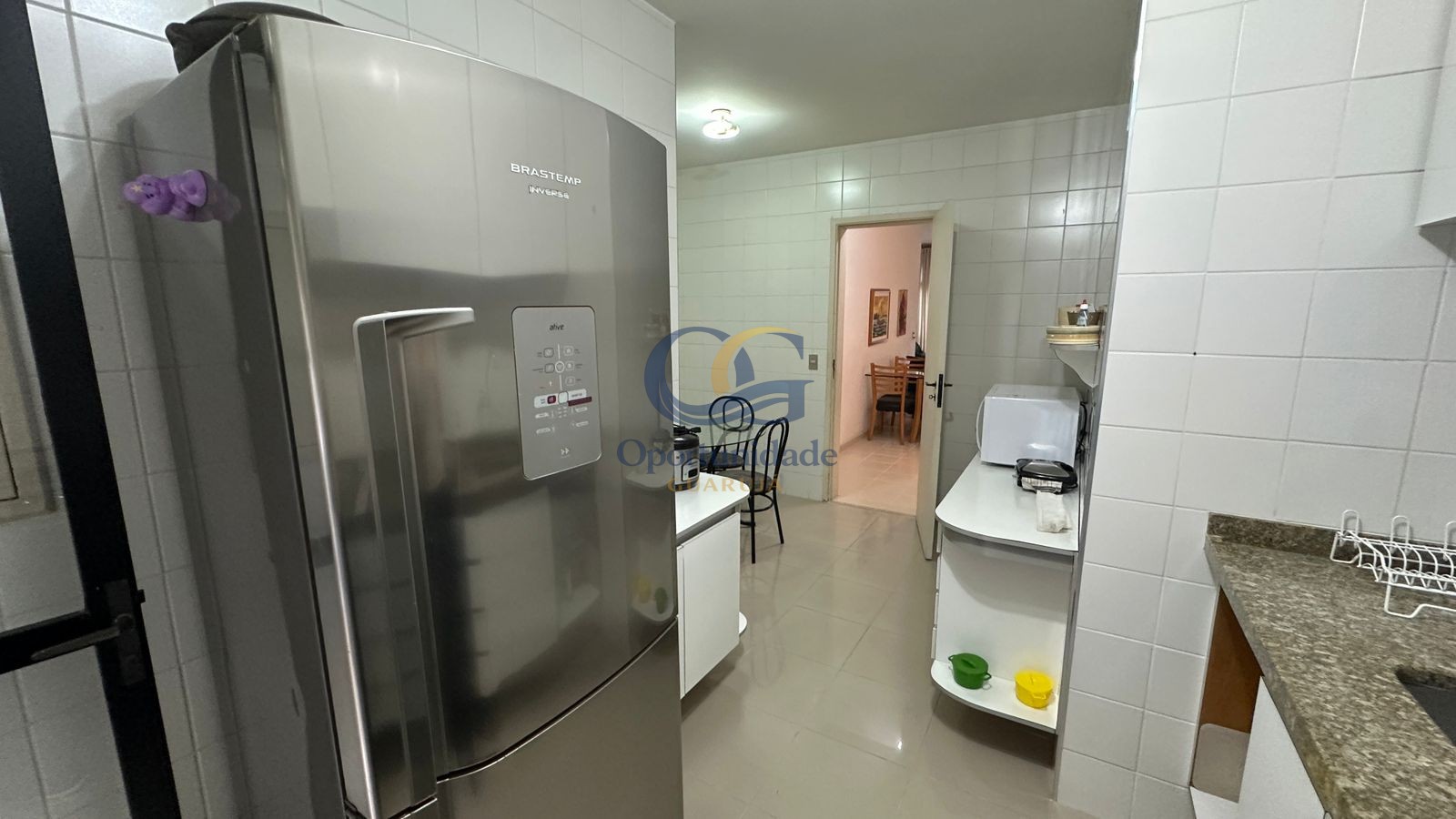 Apartamento na Praia das Pitangueiras, Guarujá - SP