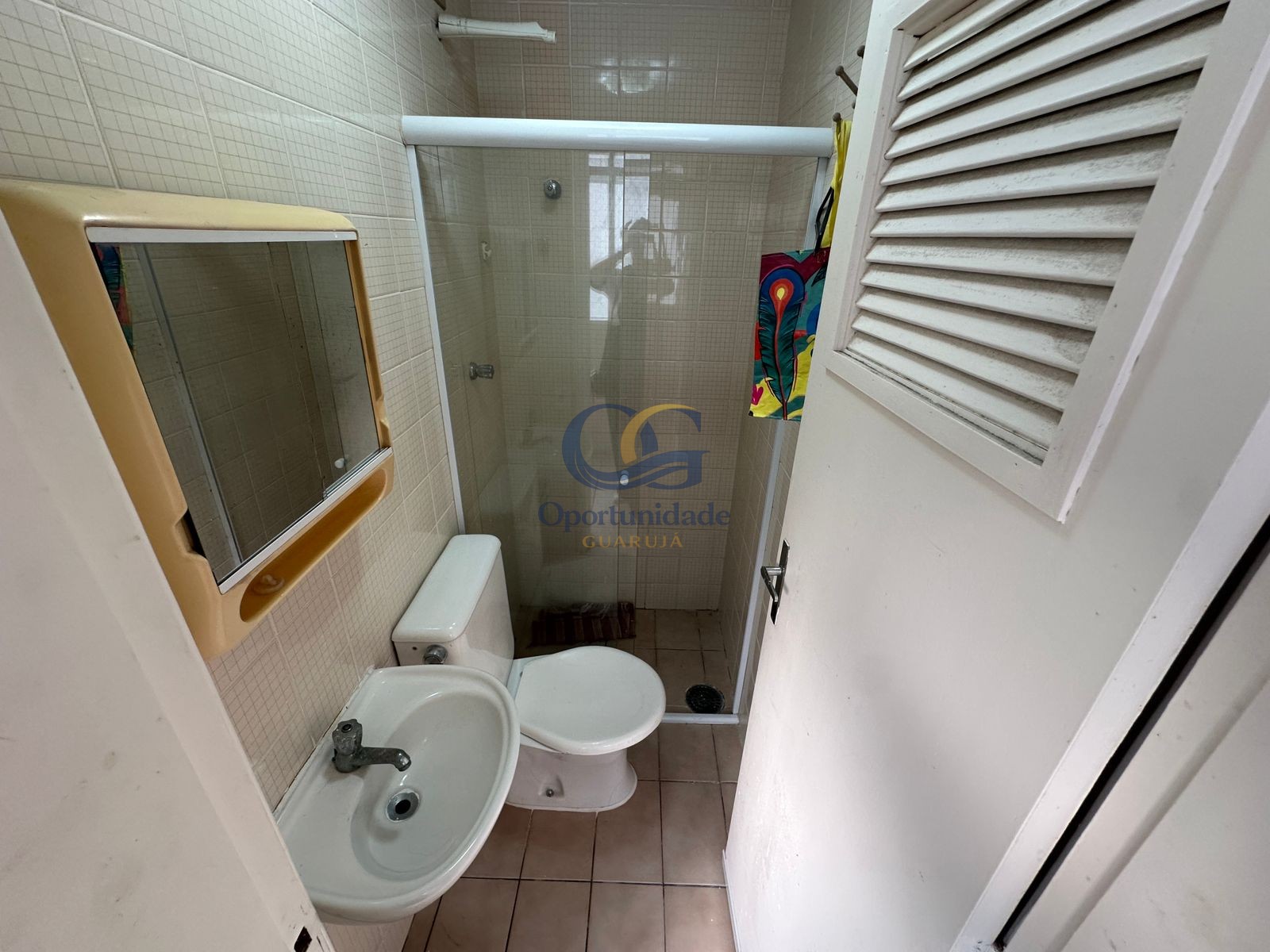 Apartamento na Praia das Pitangueiras, Guarujá - SP