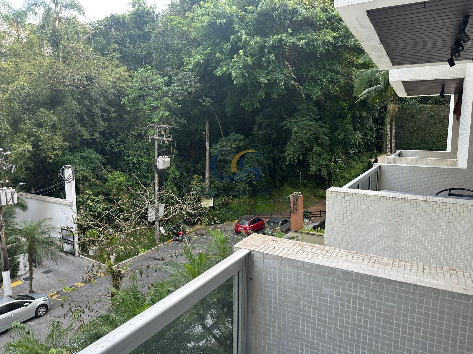 Apartamento na Praia das Pitangueiras, Guarujá - SP