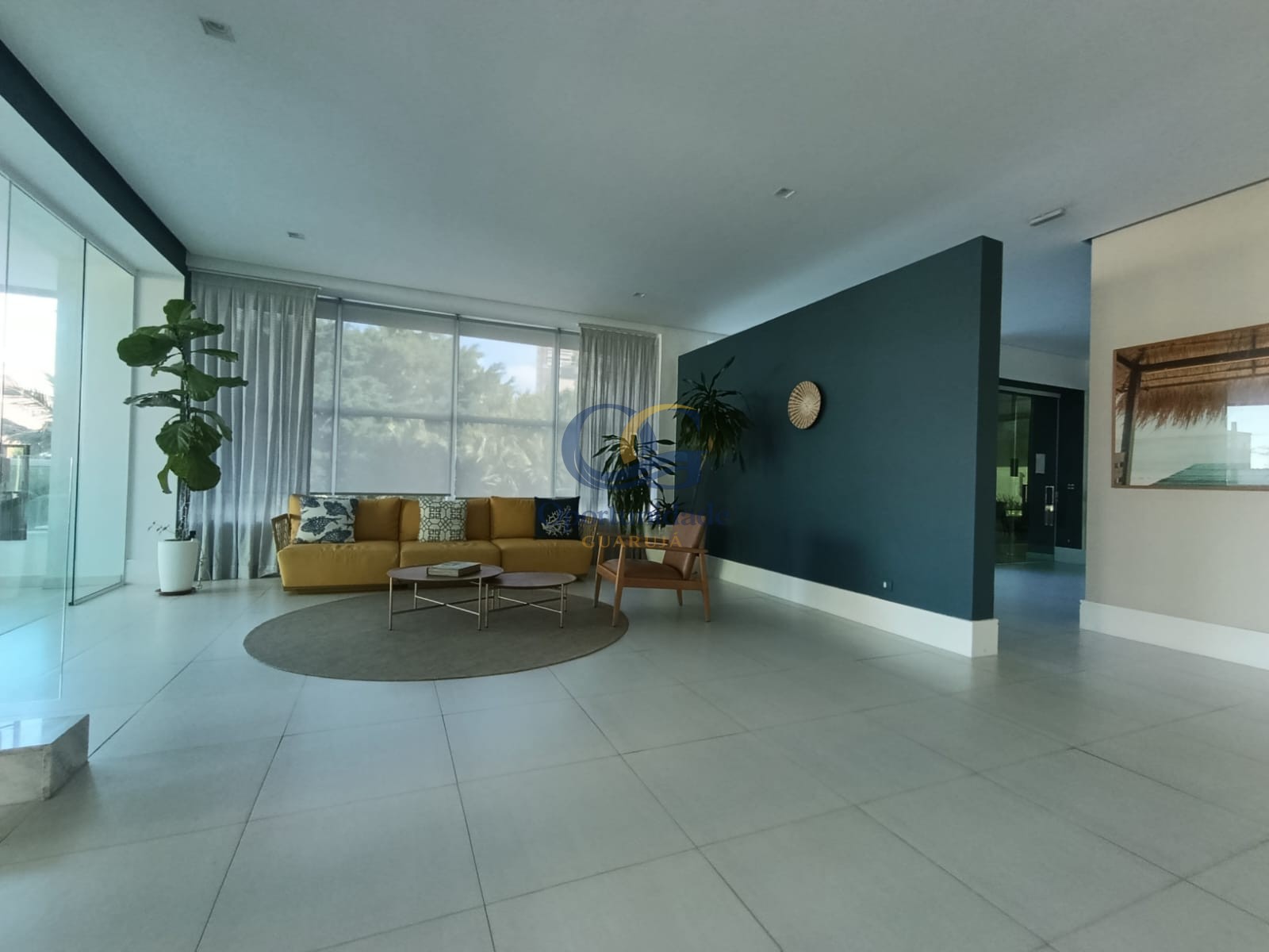 Apartamento na Praia da Enseada, Guarujá - SP