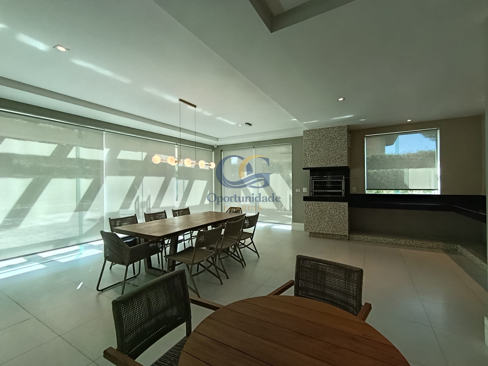 Apartamento na Praia da Enseada, Guarujá - SP