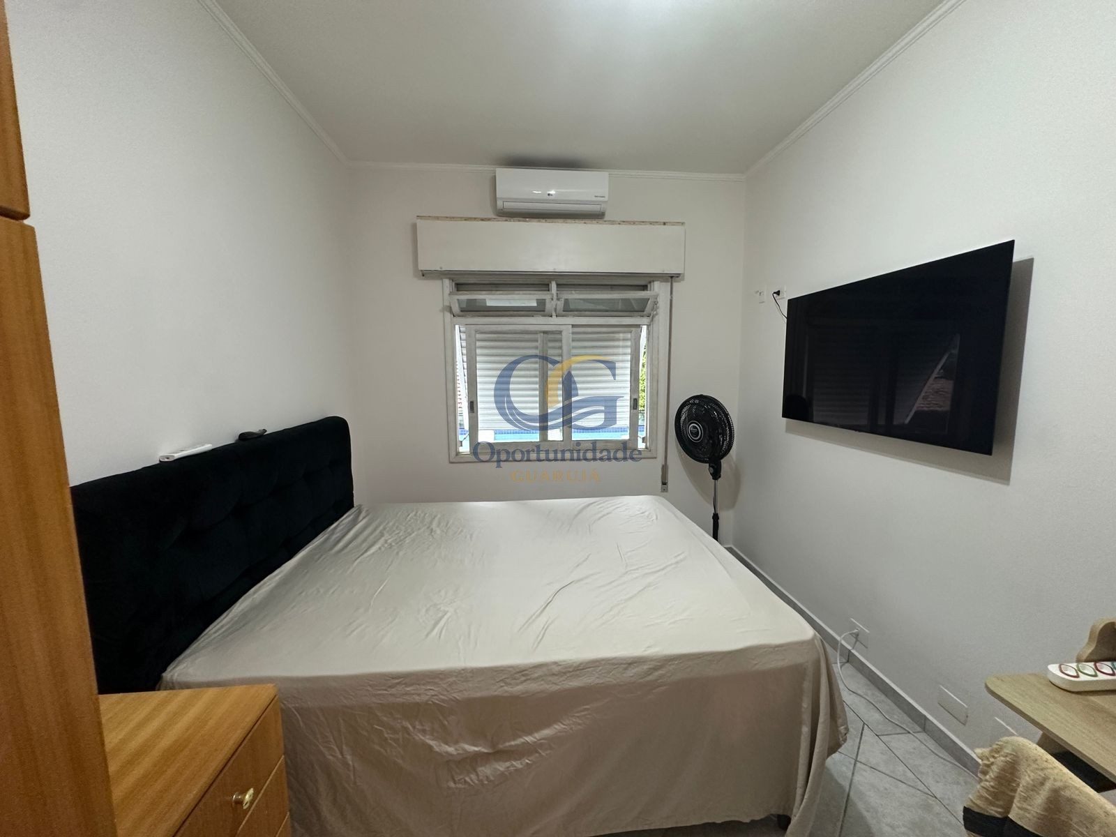 Apartamento na Praia das Pitangueiras, Guarujá - SP