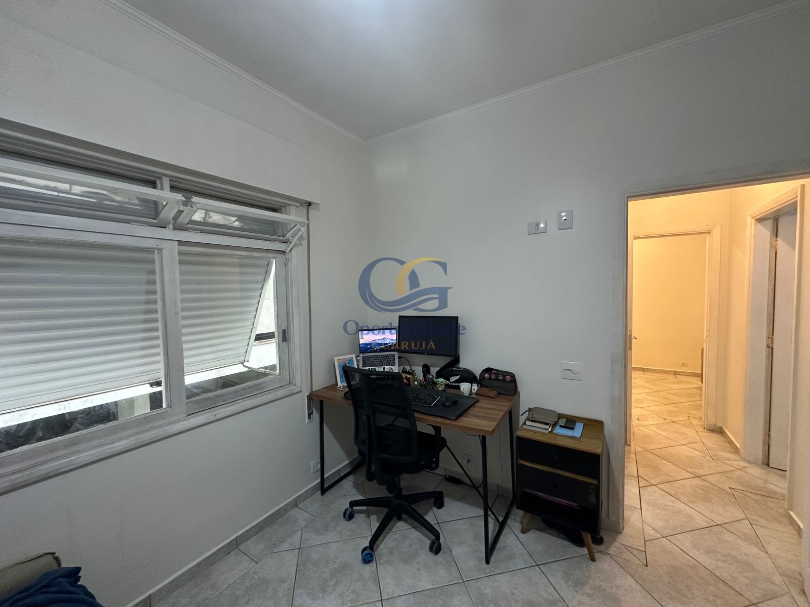 Apartamento na Praia das Pitangueiras, Guarujá - SP