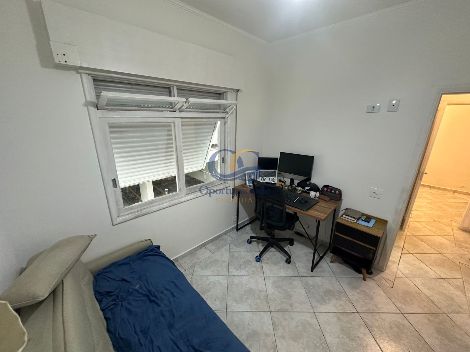 Apartamento na Praia das Pitangueiras, Guarujá - SP