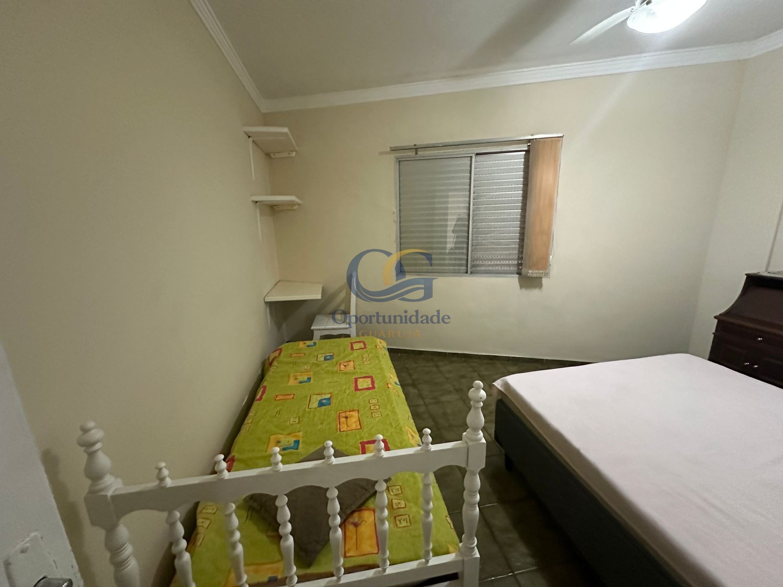 Apartamento na Praia das Pitangueiras, Guarujá - SP
