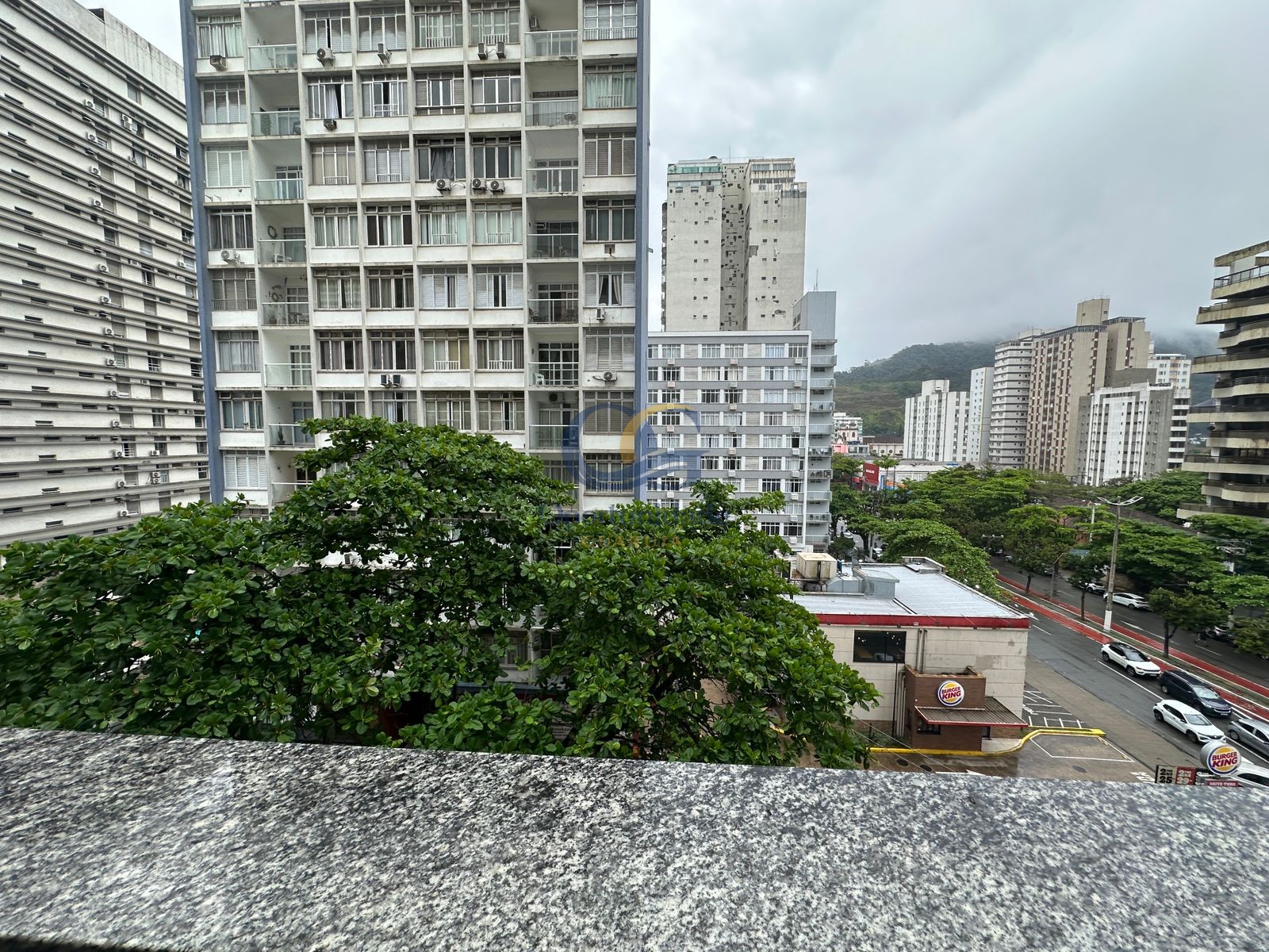 Apartamento na Praia das Pitangueiras, Guarujá - SP