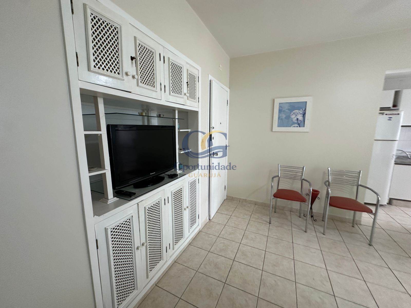 Apartamento na Praia das Pitangueiras, Guarujá - SP
