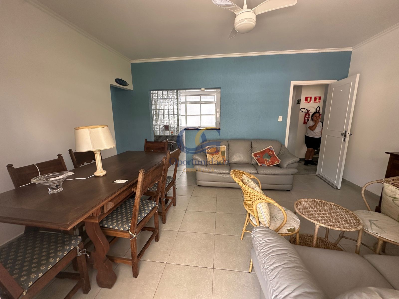 Apartamento na Praia das Pitangueiras, Guarujá - SP
