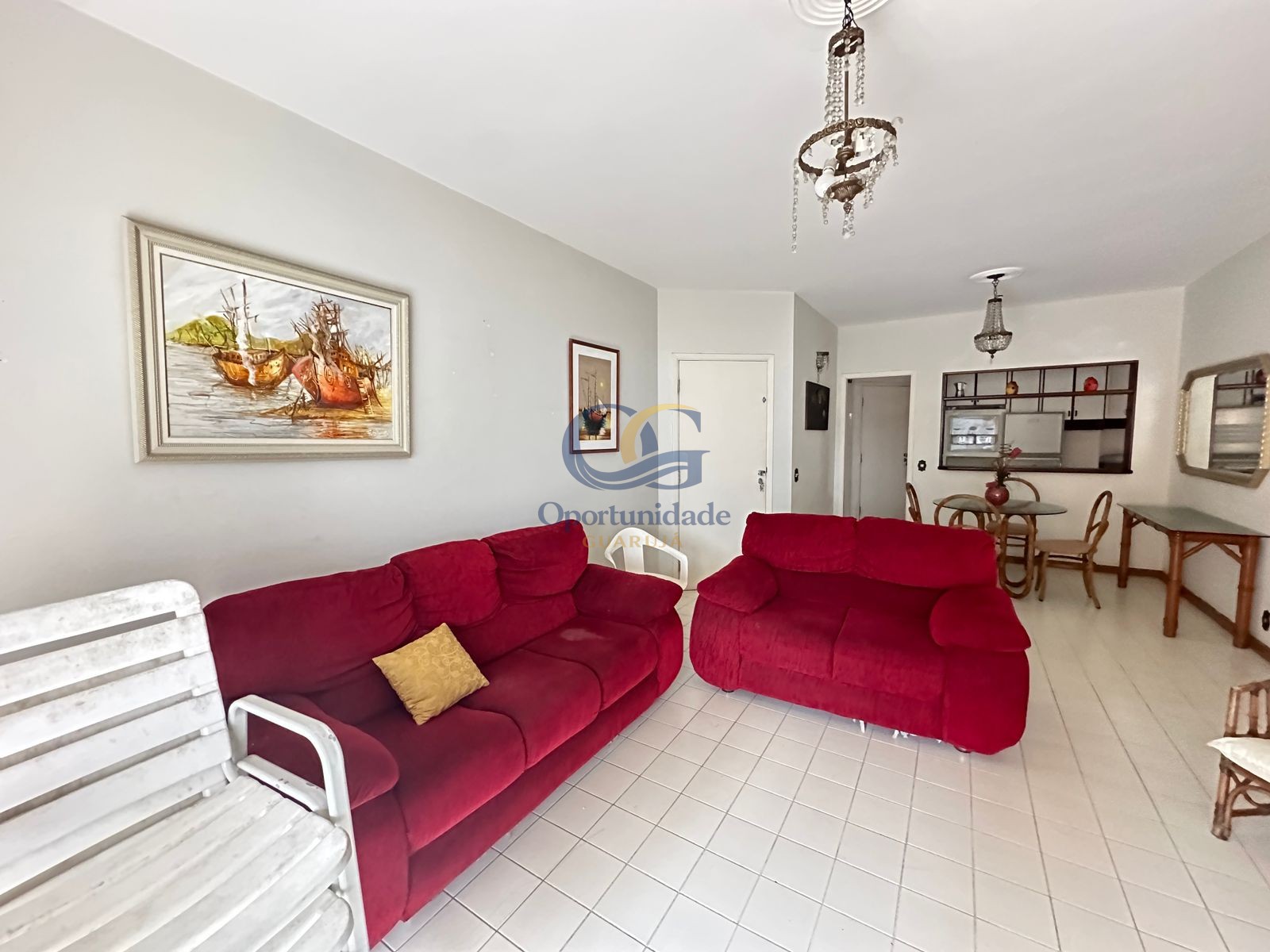 Apartamento na Praia das Pitangueiras, Guarujá - SP