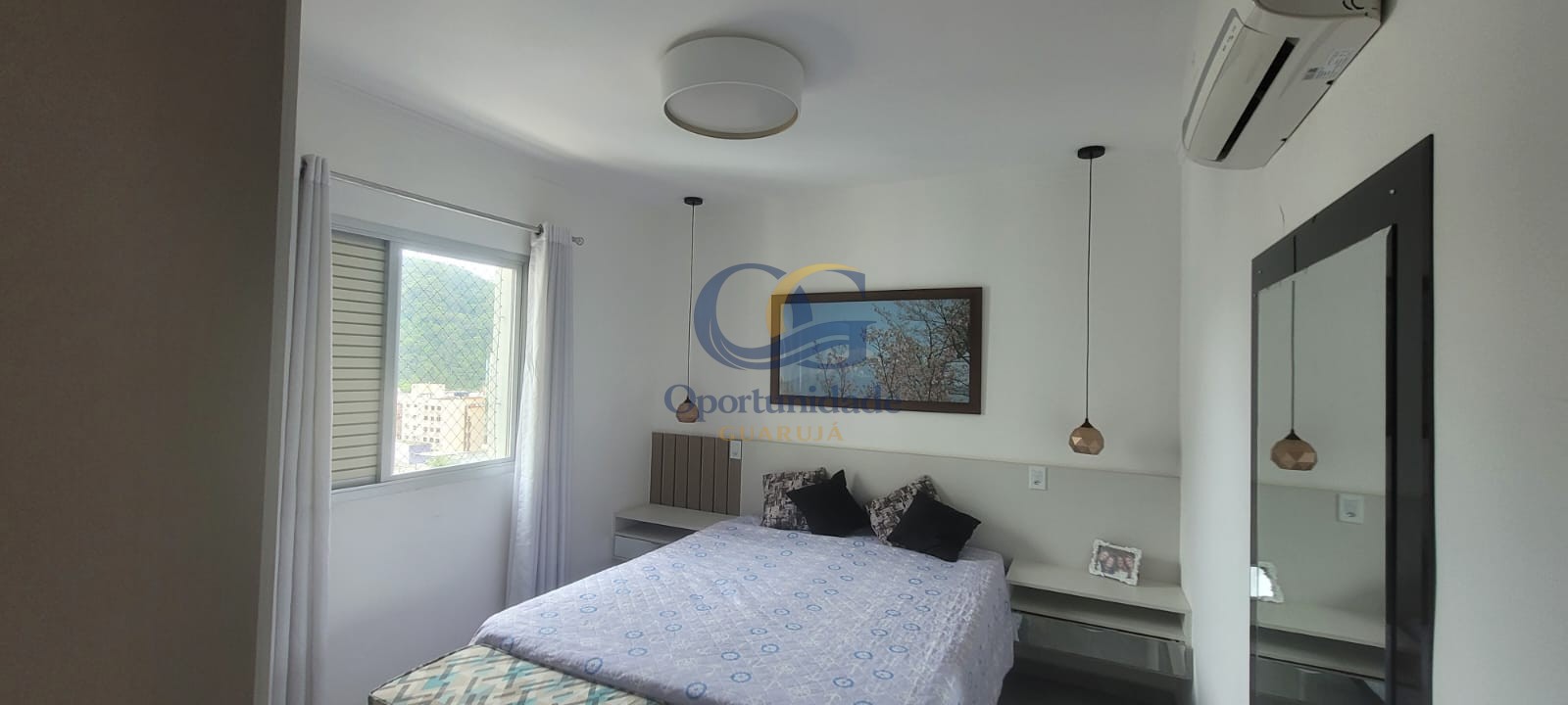 Apartamento na Praia das Pitangueiras, Guarujá - SP