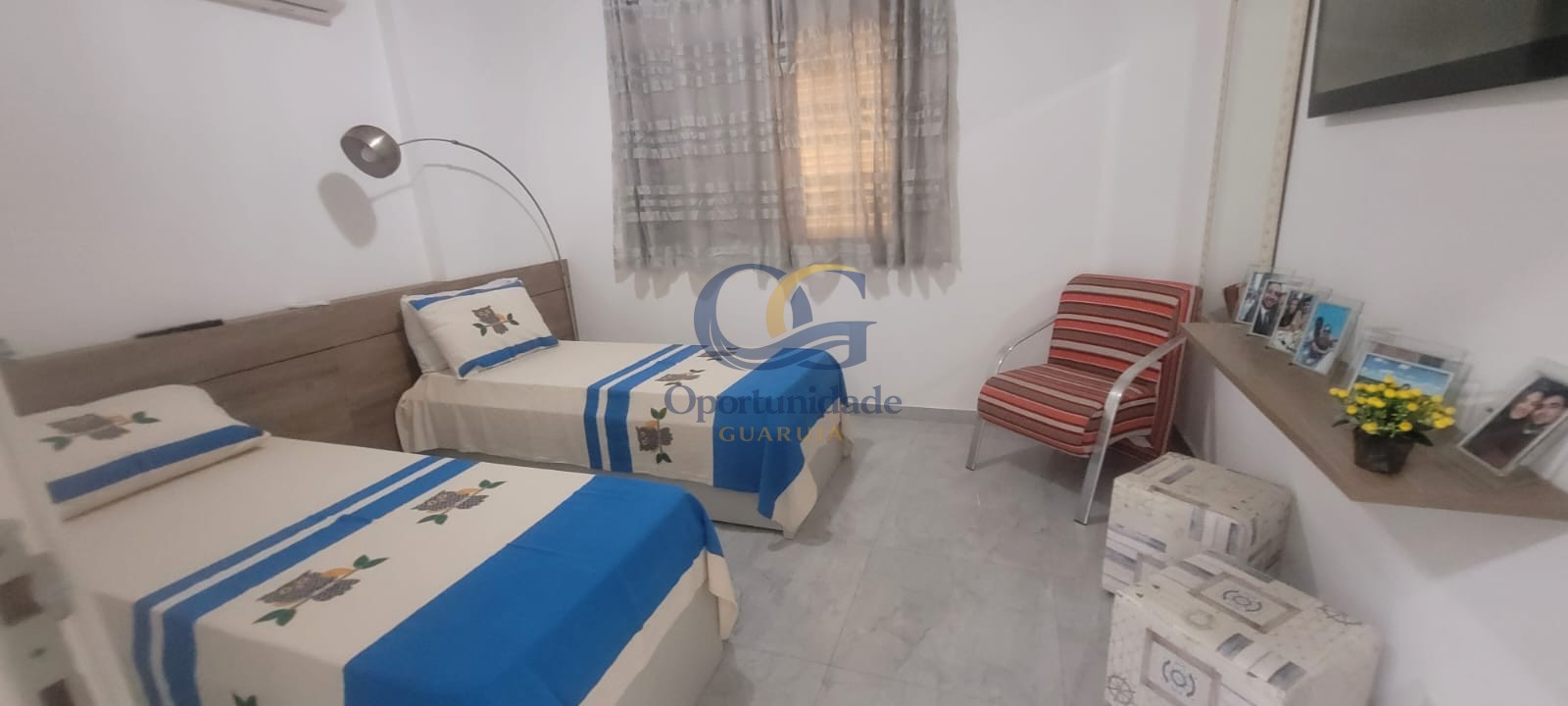Apartamento na Praia das Pitangueiras, Guarujá - SP