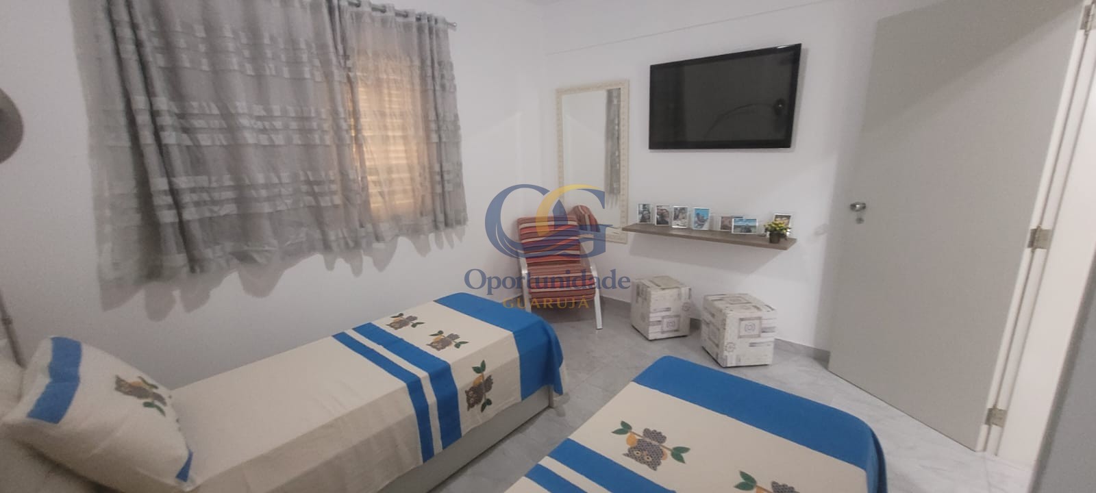 Apartamento na Praia das Pitangueiras, Guarujá - SP