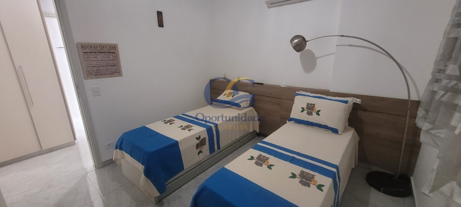 Apartamento na Praia das Pitangueiras, Guarujá - SP