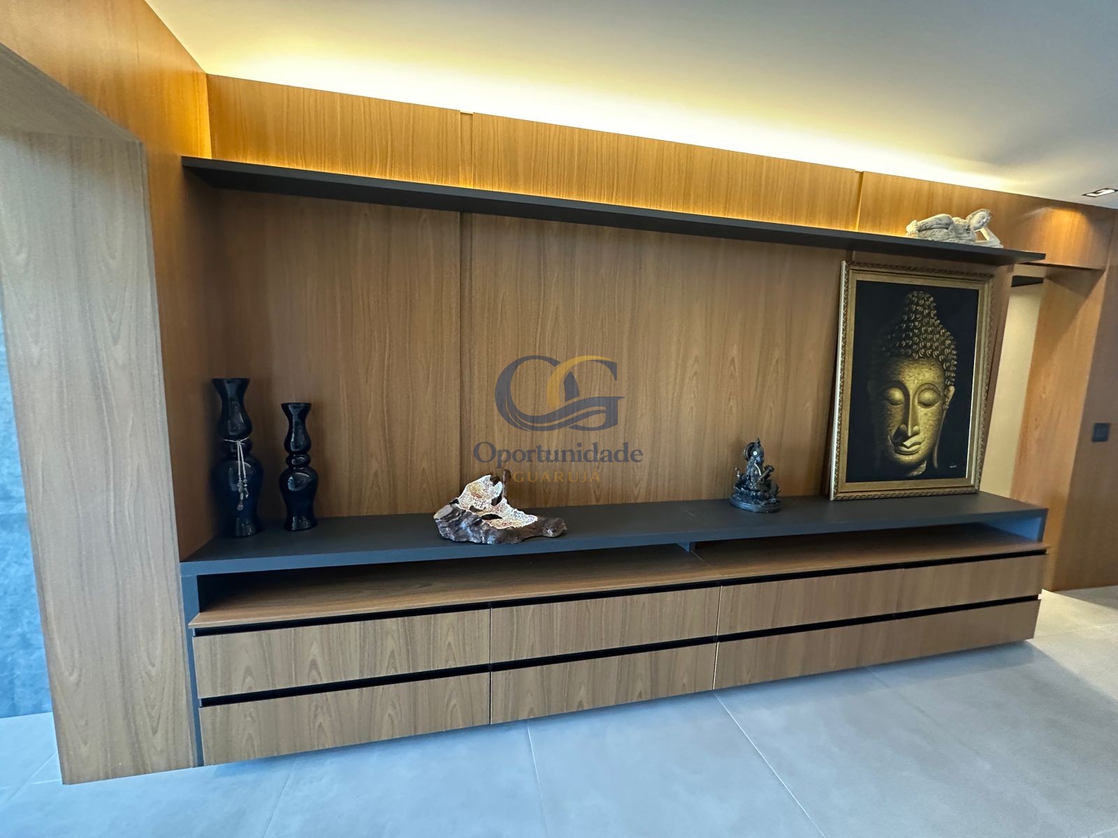 Apartamento na Praia das Astúrias, Guarujá - SP