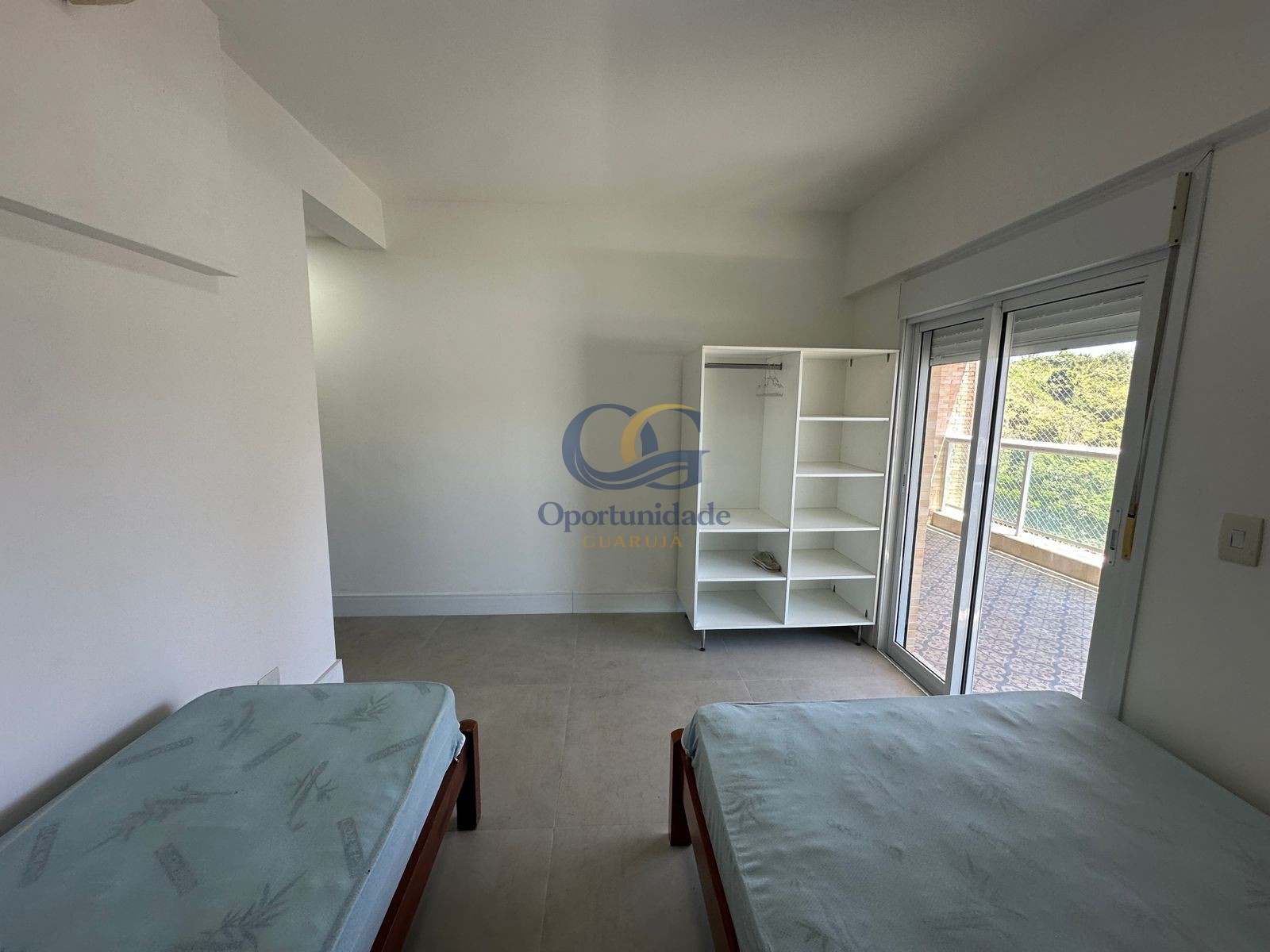 Apartamento na Praia das Astúrias, Guarujá - SP