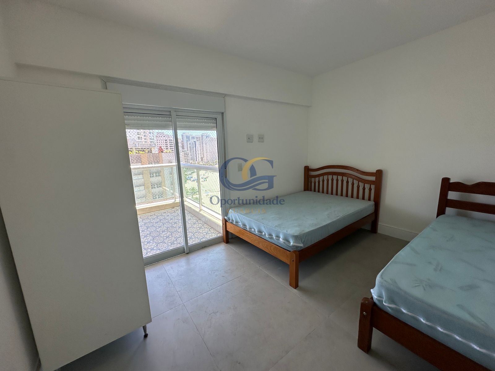 Apartamento na Praia das Astúrias, Guarujá - SP