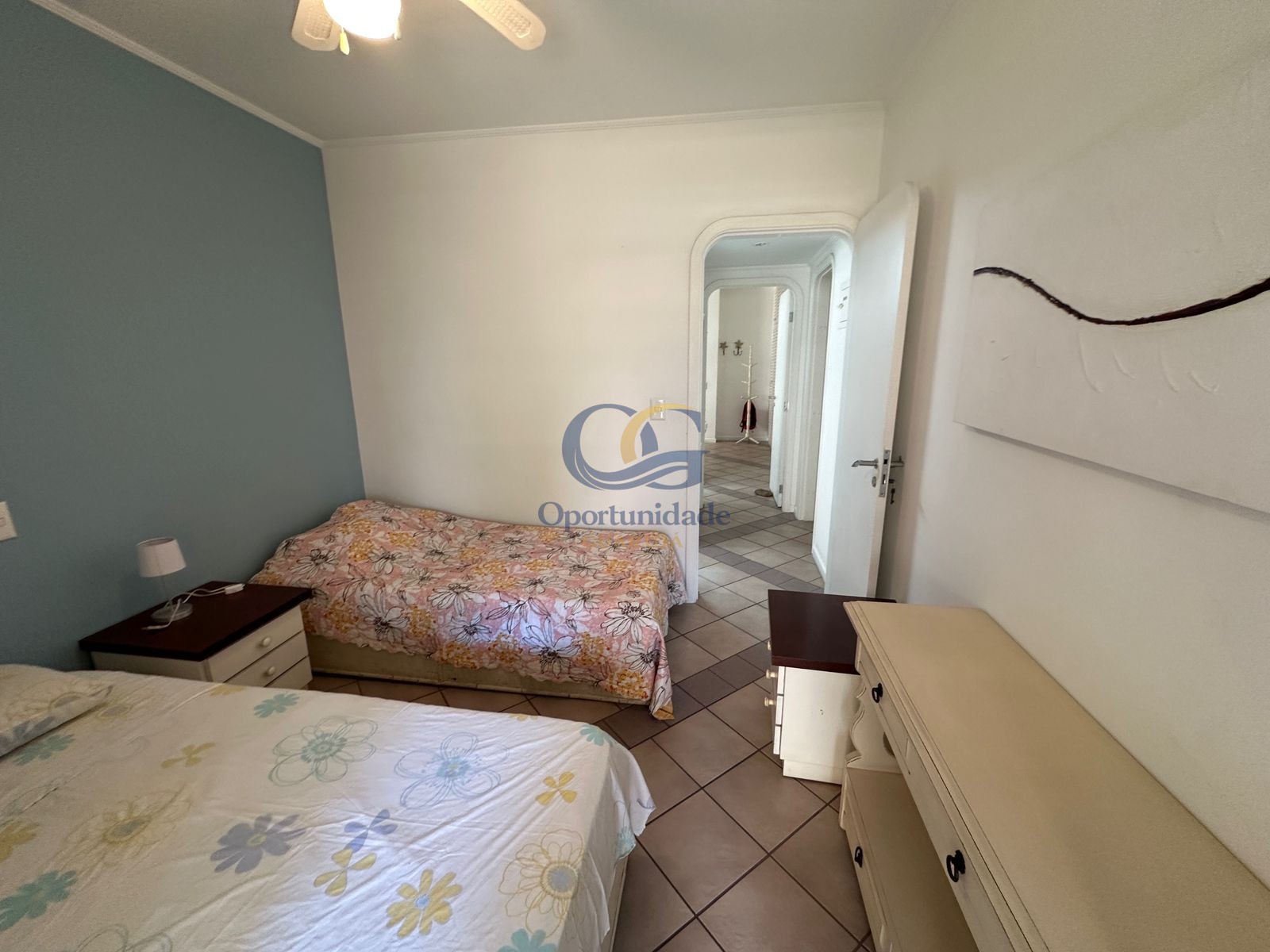 Apartamento na Praia das Pitangueiras, Guarujá - SP