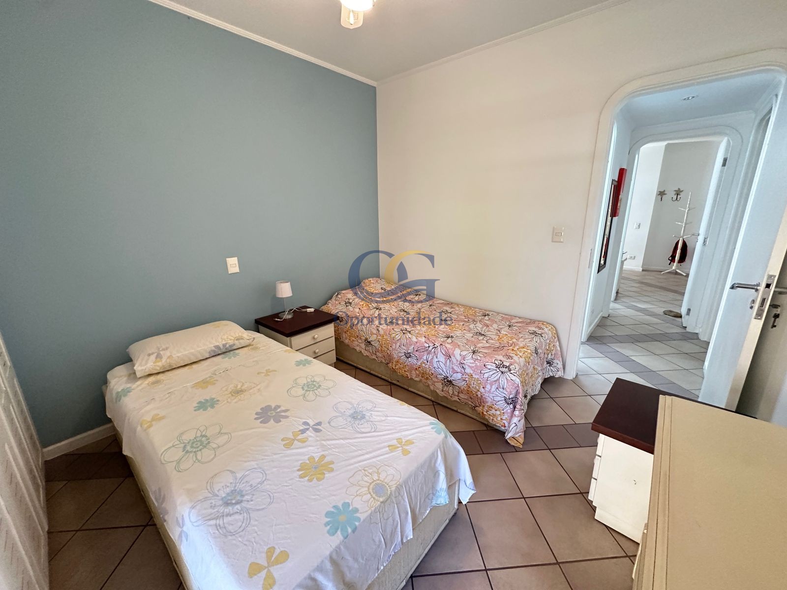 Apartamento na Praia das Pitangueiras, Guarujá - SP