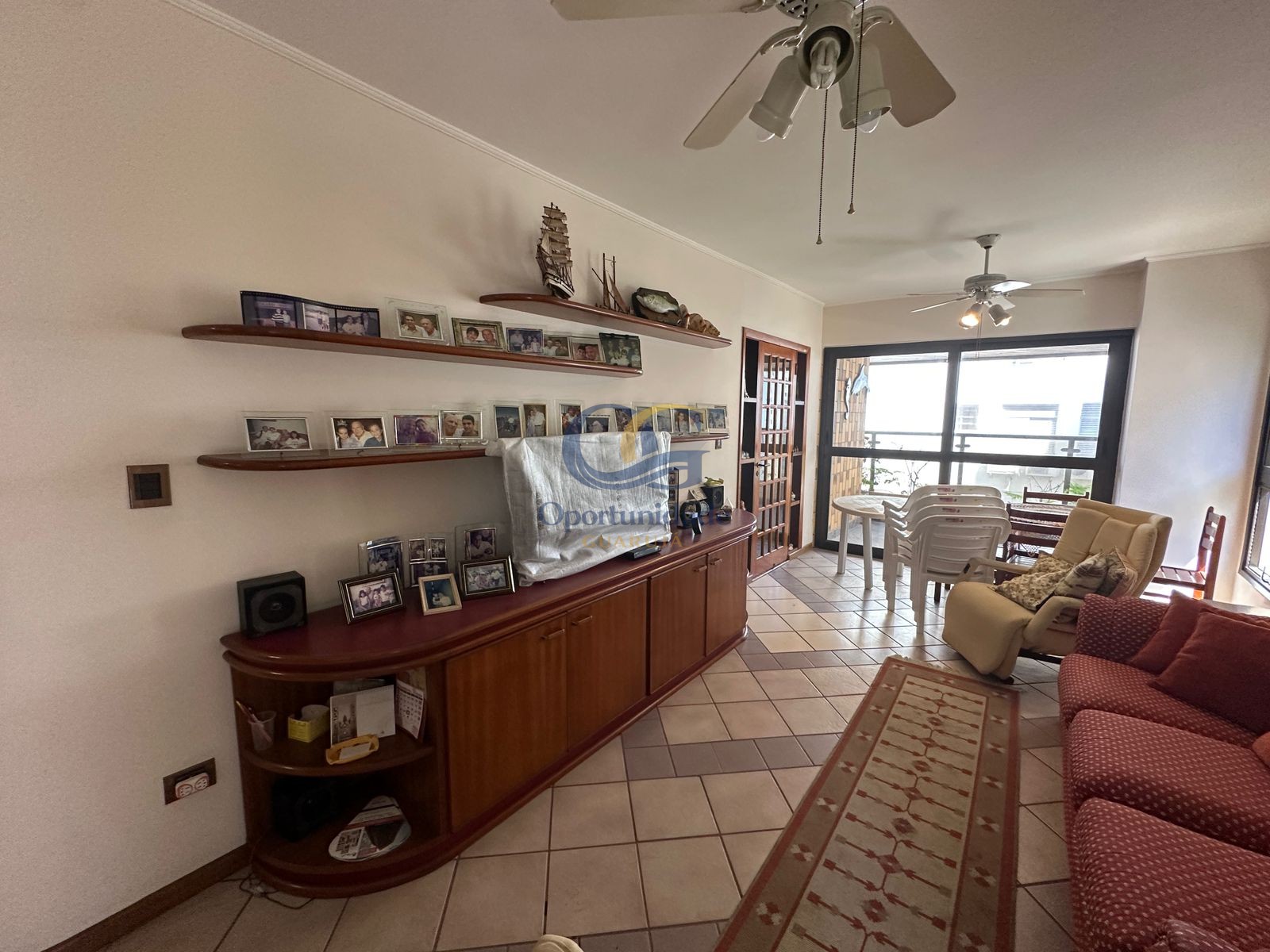 Apartamento na Praia das Pitangueiras, Guarujá - SP