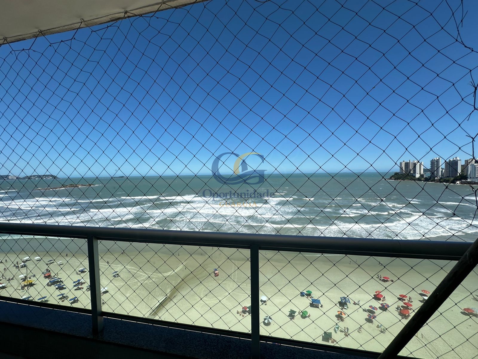 Apartamento Frente ao Mar, Praia Pitangueiras, Guarujá - SP
