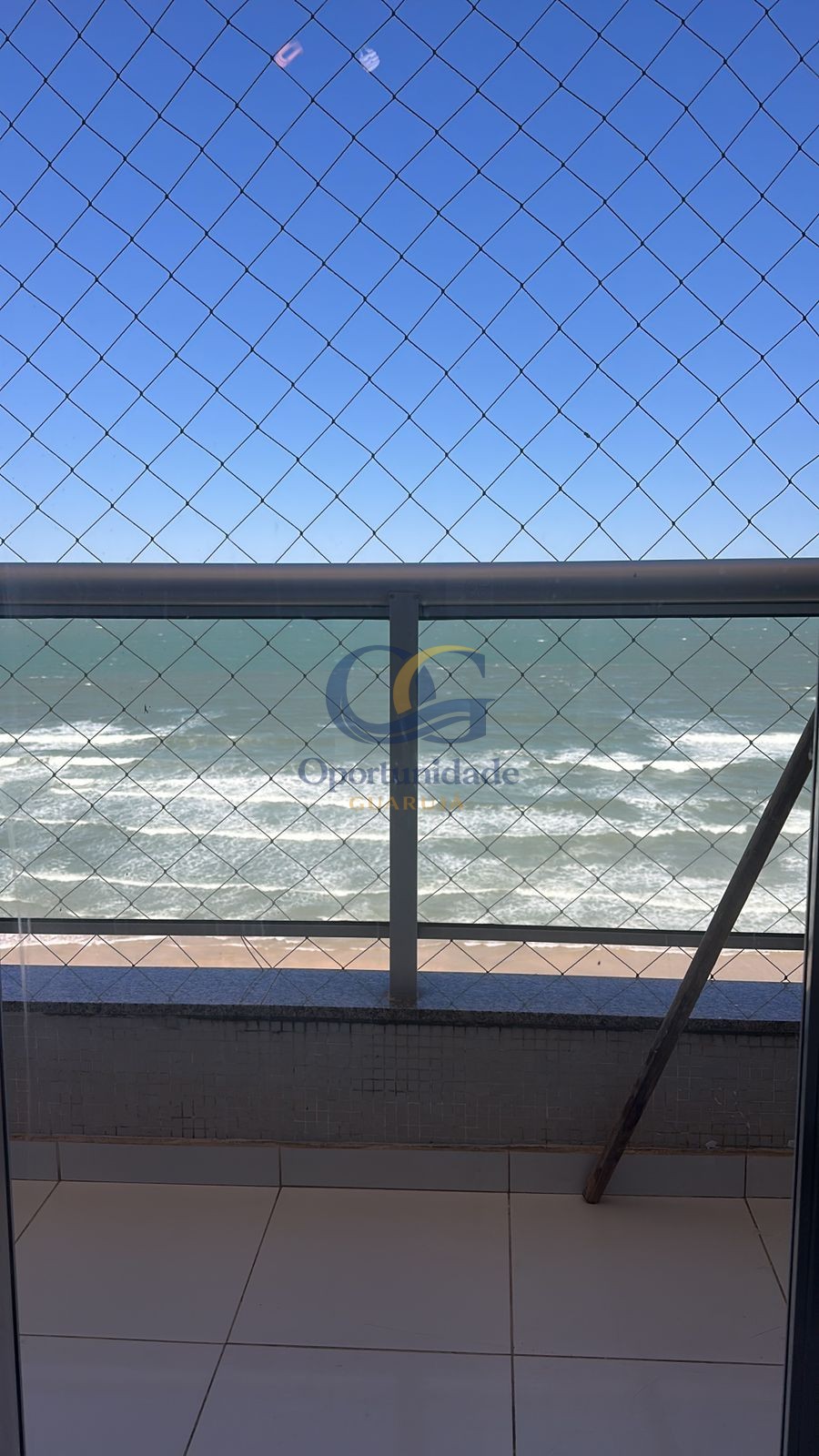 Apartamento Frente ao Mar, Praia Pitangueiras, Guarujá - SP