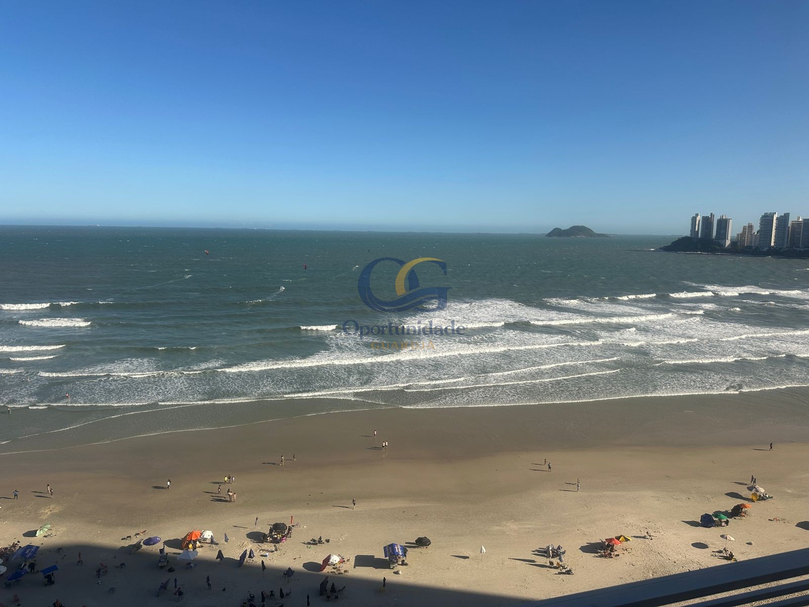 Apartamento Frente ao Mar nas Pitangueiras, Guarujá - SP